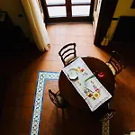 Апартаменты Palazzo Ammone - Sedil Dominova