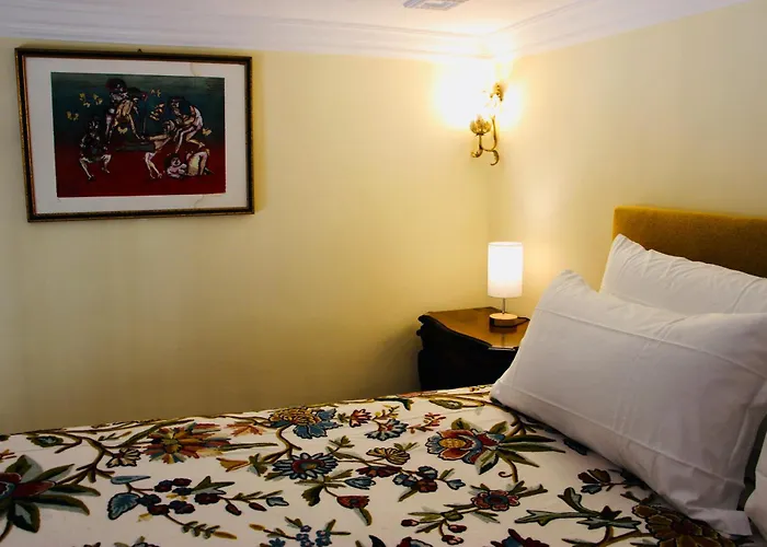 Palazzo Ammone - Sedil Dominova *