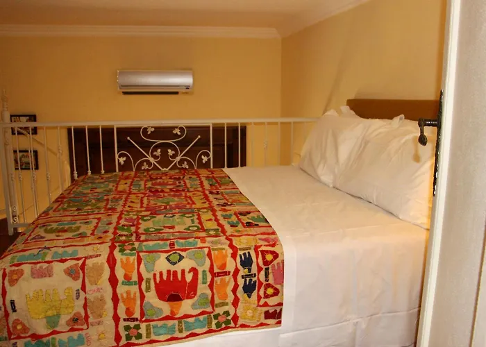 Palazzo Ammone - Sedil Dominova