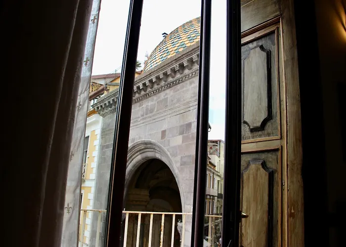 Palazzo Ammone - Sedil Dominova