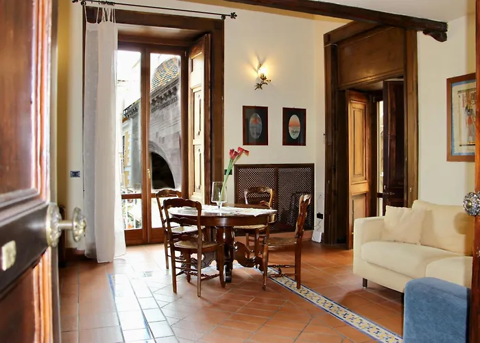 Palazzo Ammone - Sedil Dominova Апартаменти